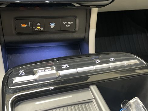 Used 2025 Hyundai Tucson SEL AWD/4WD image 29