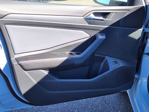 New 2026 Volkswagen Jetta SE FWD image 8