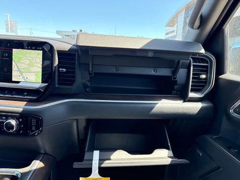 New 2026 GMC Sierra 1500 SLT AWD/4WD image 23