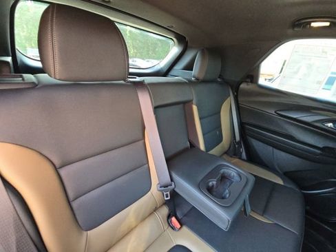 Used 2021 Chevrolet TrailBlazer ACTIV w/ Sun and Liftgate Package FWD image 17