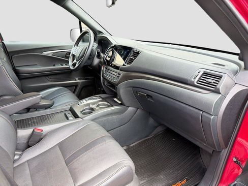 Used 2023 Honda Passport TrailSport image 16