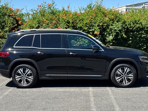 Certified 2025 Mercedes-Benz GLB 250 4MATIC image 2