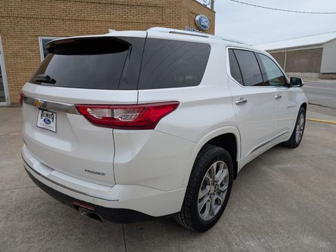 Used 2021 Chevrolet Traverse Premier image 6