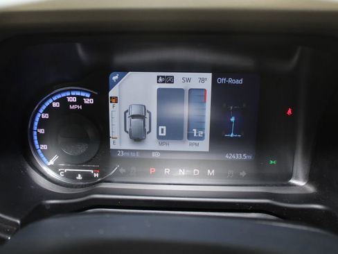 Used 2023 Ford Bronco Badlands image 39