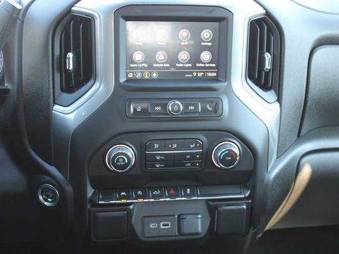 Used 2023 Chevrolet Silverado 1500 Custom image 16