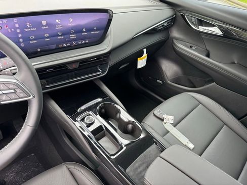 New 2025 Buick Envision Preferred image 29