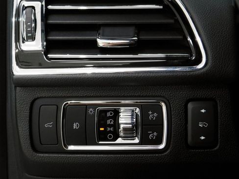 Used 2024 Lincoln Navigator Reserve w/ Equipment Group 201A image 39