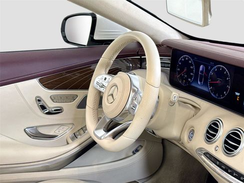 Used 2019 Mercedes-Benz S 560 Cabriolet image 31