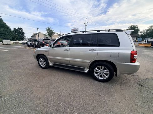 Used 2006 Toyota Highlander Limited AWD/4WD image 29