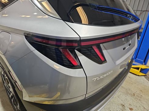 New 2026 Hyundai Tucson Limited image 36