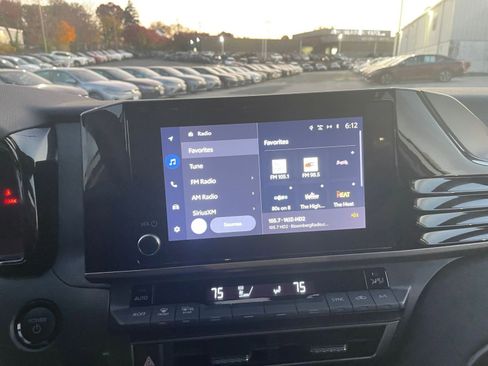 Used 2025 Toyota Camry LE image 21