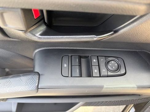 Used 2024 Toyota Tacoma SR RWD image 28