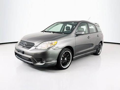 Used 2008 Toyota Matrix XR image 3