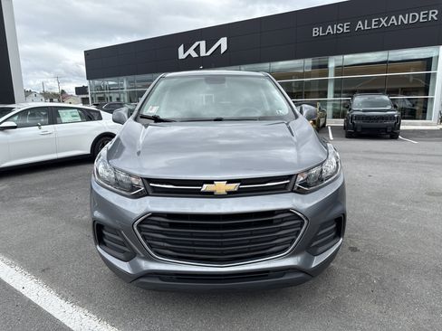 Used 2020 Chevrolet Trax LS w/ Tint and Cruise Package AWD/4WD image 9