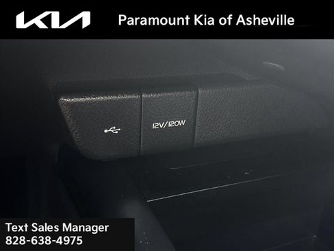 Used 2020 Toyota Camry XSE FWD image 15