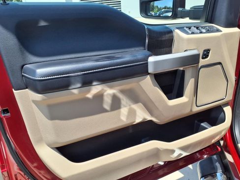Used 2021 Ford F250 Lariat w/ Lariat Value Package AWD/4WD image 17