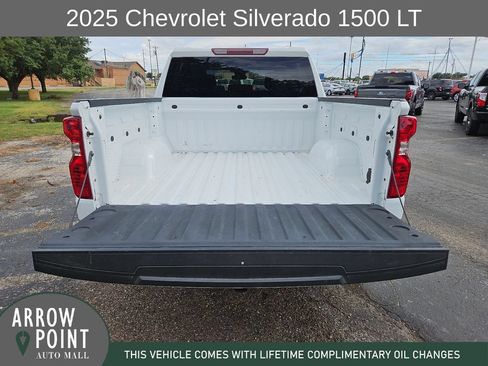 Used 2025 Chevrolet Silverado 1500 LT RWD image 17