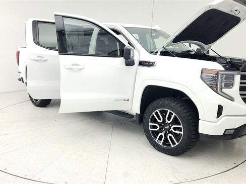 Used 2025 GMC Sierra 1500 AT4 w/ AT4 Premium Package image 13