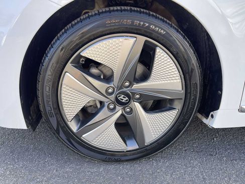 Used 2020 Hyundai Ioniq Limited FWD image 19