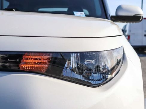 Used 2023 Kia Soul GT-Line FWD image 5