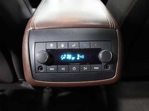 Used 2014 Buick Enclave Leather w/ Trailering Provision Package FWD image 23