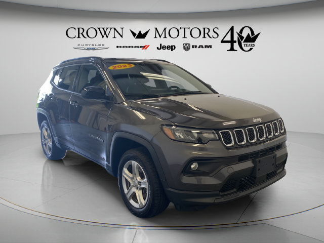 Used 2023 Jeep Compass Latitude w/ Convenience Group AWD/4WD image 9