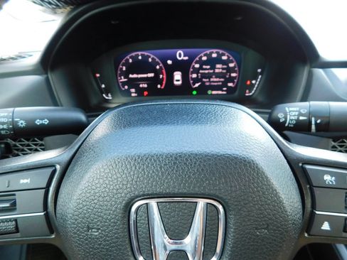 Used 2025 Honda Accord SE image 27