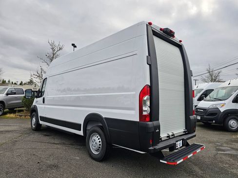 New 2024 RAM ProMaster 3500 w/ Delivery Van Package FWD image 6