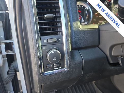 Used 2018 RAM 3500 Laramie w/ Convenience Group image 12