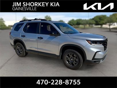 Used 2025 Honda Pilot TrailSport