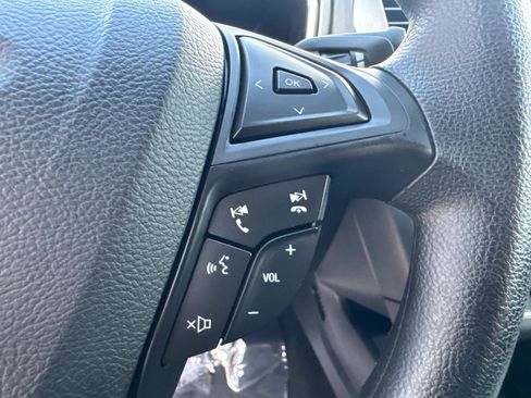 Used 2020 Ford Fusion SE image 29