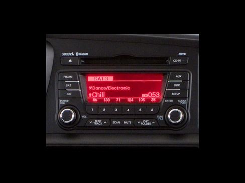 Used 2011 Kia Optima LX w/ Convenience Pkg FWD image 9