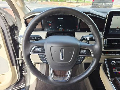 Used 2020 Lincoln Navigator Reserve w/ Equipment Group 208A Reserve AWD/4WD image 14
