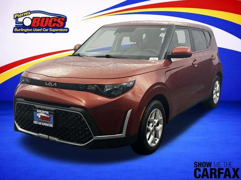 Used 2023 Kia Soul LX w/ LX Technology Package image 1