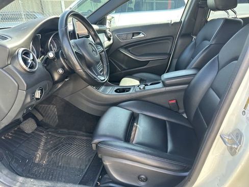 Used 2017 Mercedes-Benz GLA 250 image 13
