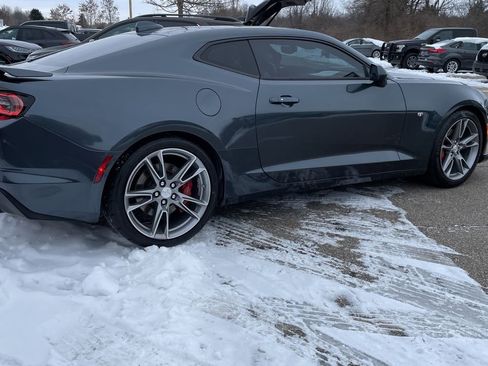 Used 2020 Chevrolet Camaro SS image 3