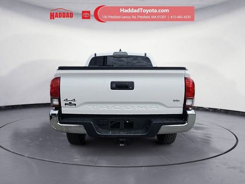 Used 2023 Toyota Tacoma SR5 AWD/4WD image 4