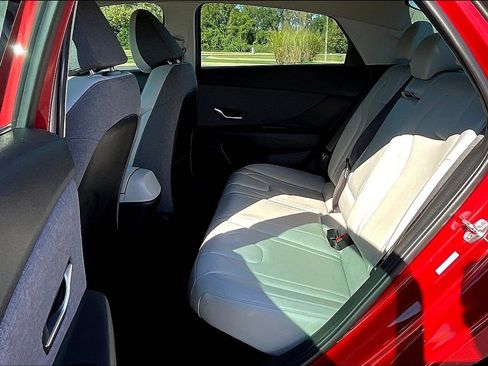 Used 2023 Hyundai Elantra Limited w/ Cargo Package image 19