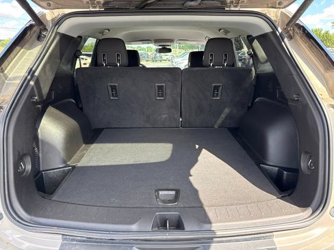 Used 2021 Chevrolet Blazer LT FWD image 40
