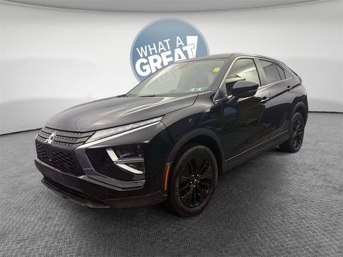 Used 2022 Mitsubishi Eclipse Cross LE image 9