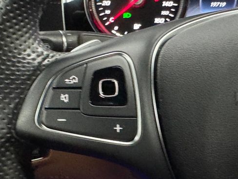 Used 2018 Mercedes-Benz E 400 Coupe image 32