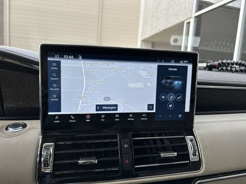 Used 2022 Lincoln Navigator Reserve AWD/4WD image 18