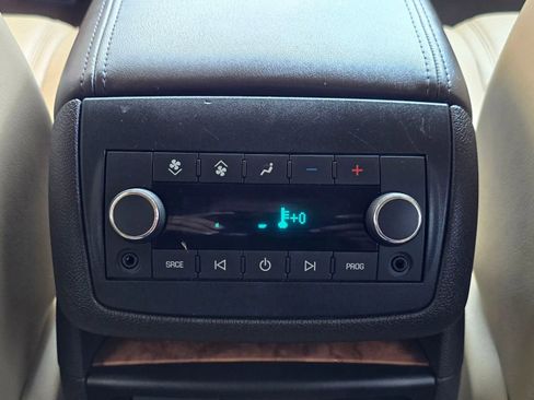 Used 2011 Buick Enclave CXL FWD image 43