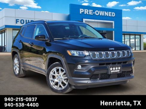 Used 2022 Jeep Compass Latitude AWD/4WD image 1