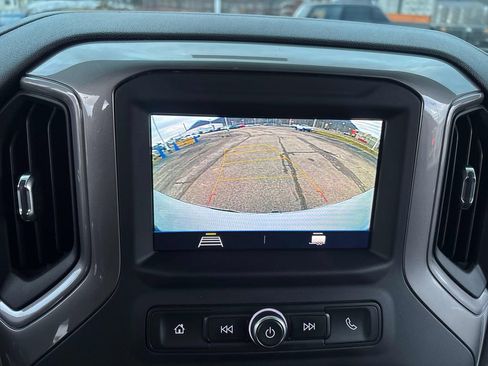 Used 2021 Chevrolet Silverado 1500 Custom image 20