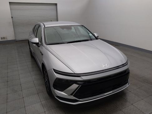 Used 2025 Hyundai Sonata SEL FWD image 14