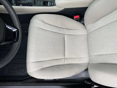Used 2025 Honda Accord SE image 17