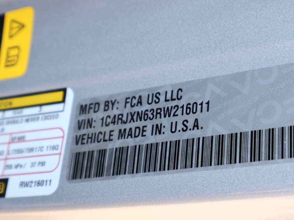 Used 2024 Jeep Wrangler Unlimited AWD/4WD image 39