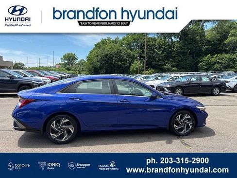 Used 2024 Hyundai Elantra SEL w/ Convenience Package FWD image 7