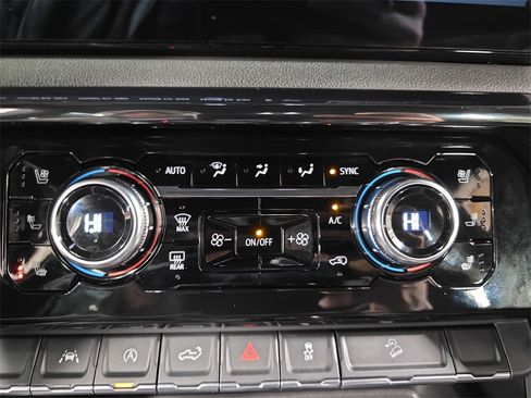 Used 2022 GMC Sierra 1500 AT4 w/ AT4 Preferred Package image 20